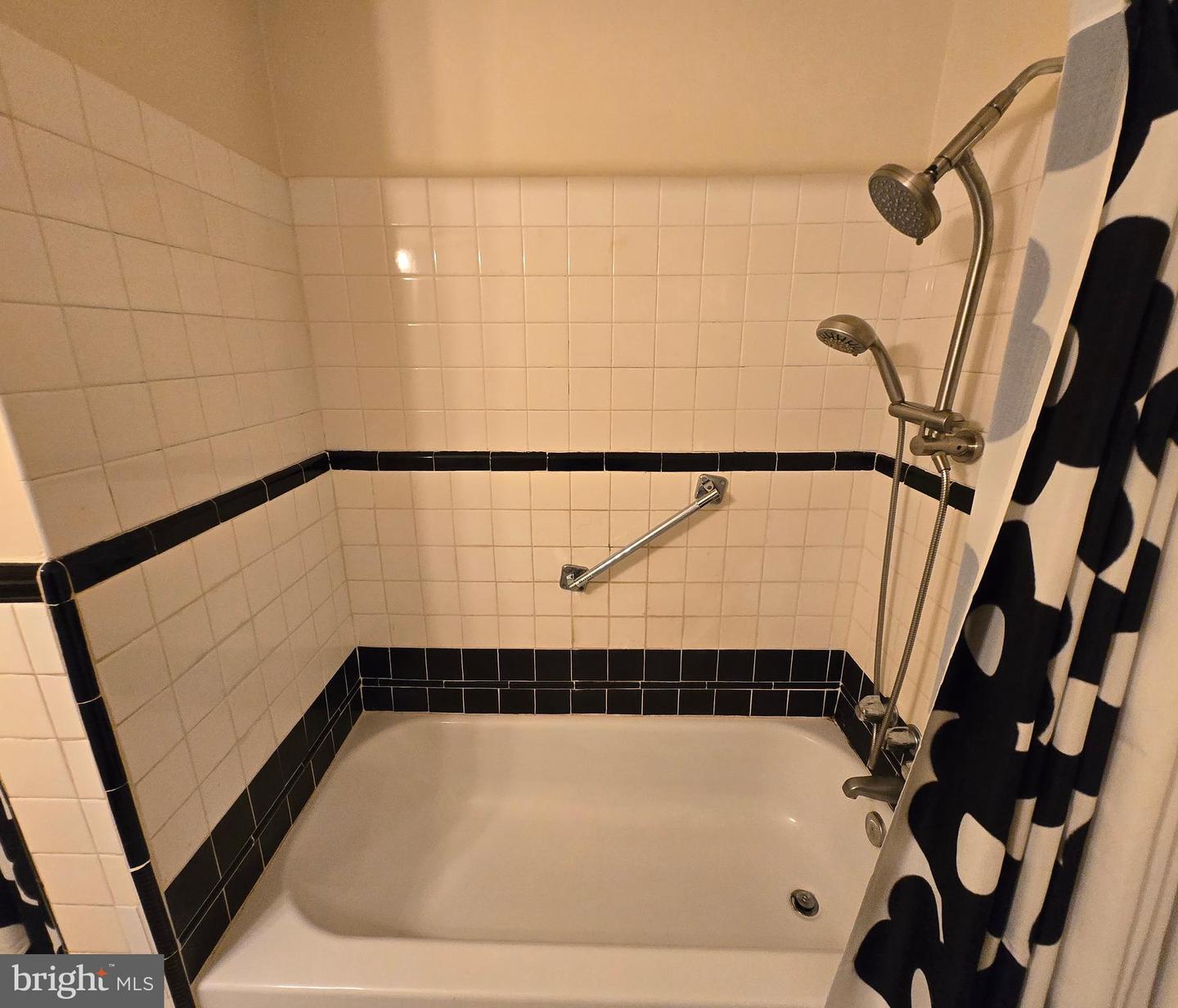 534 Rose St Property Photo 18