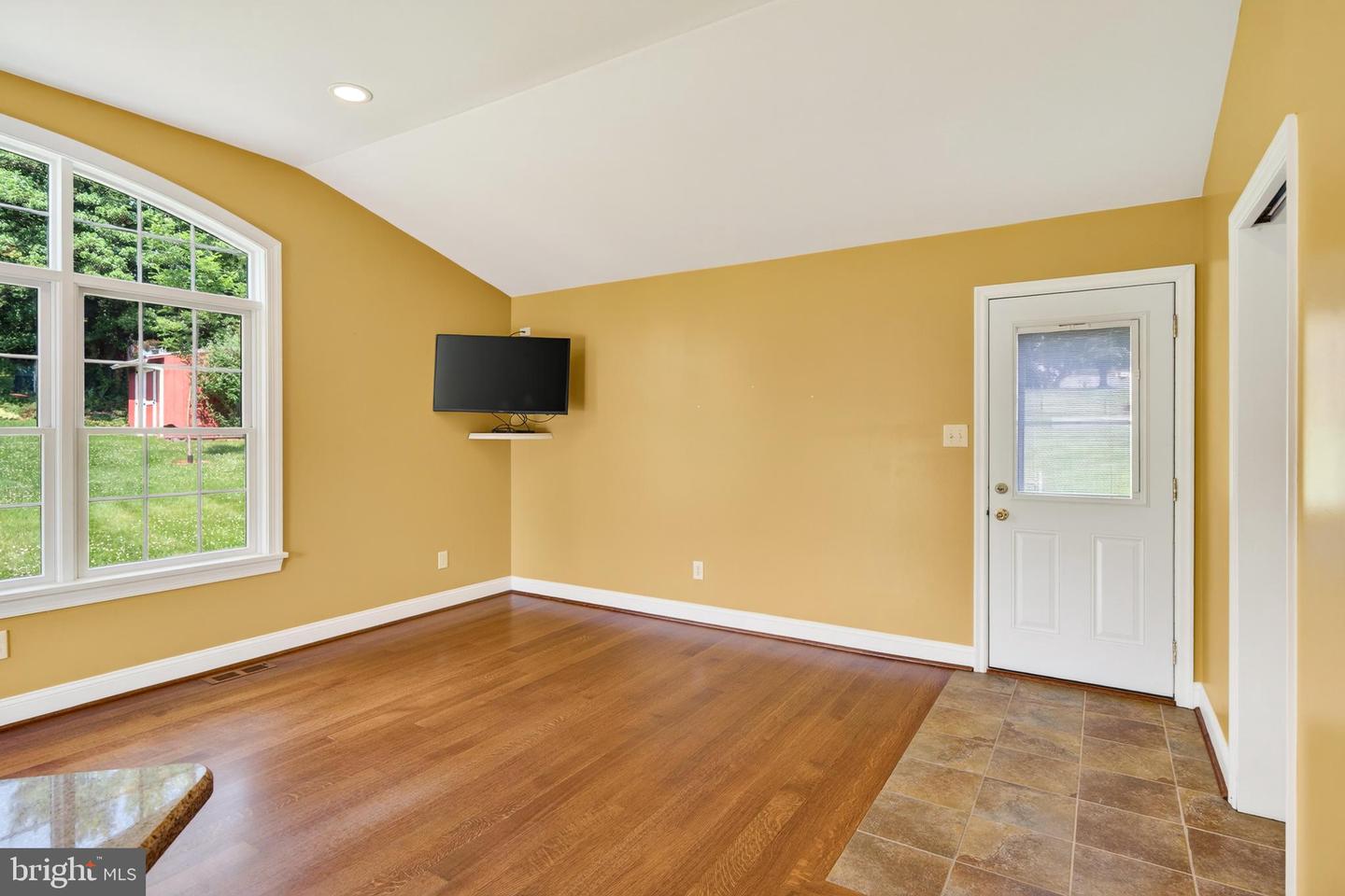2741 Hillview Rd Property Photo 26
