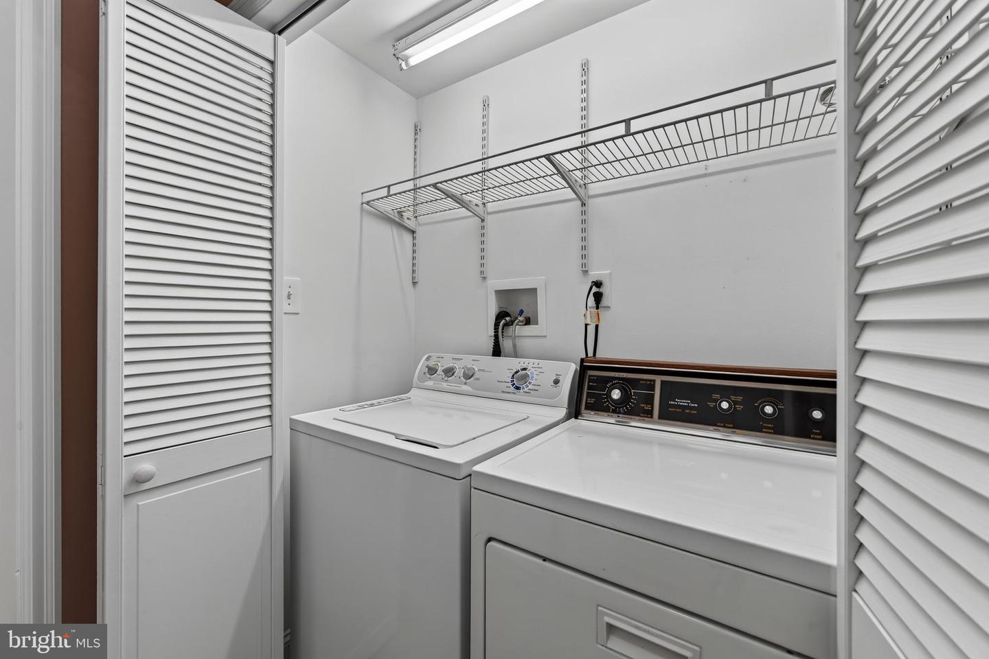 2741 Hillview Rd Property Photo 27