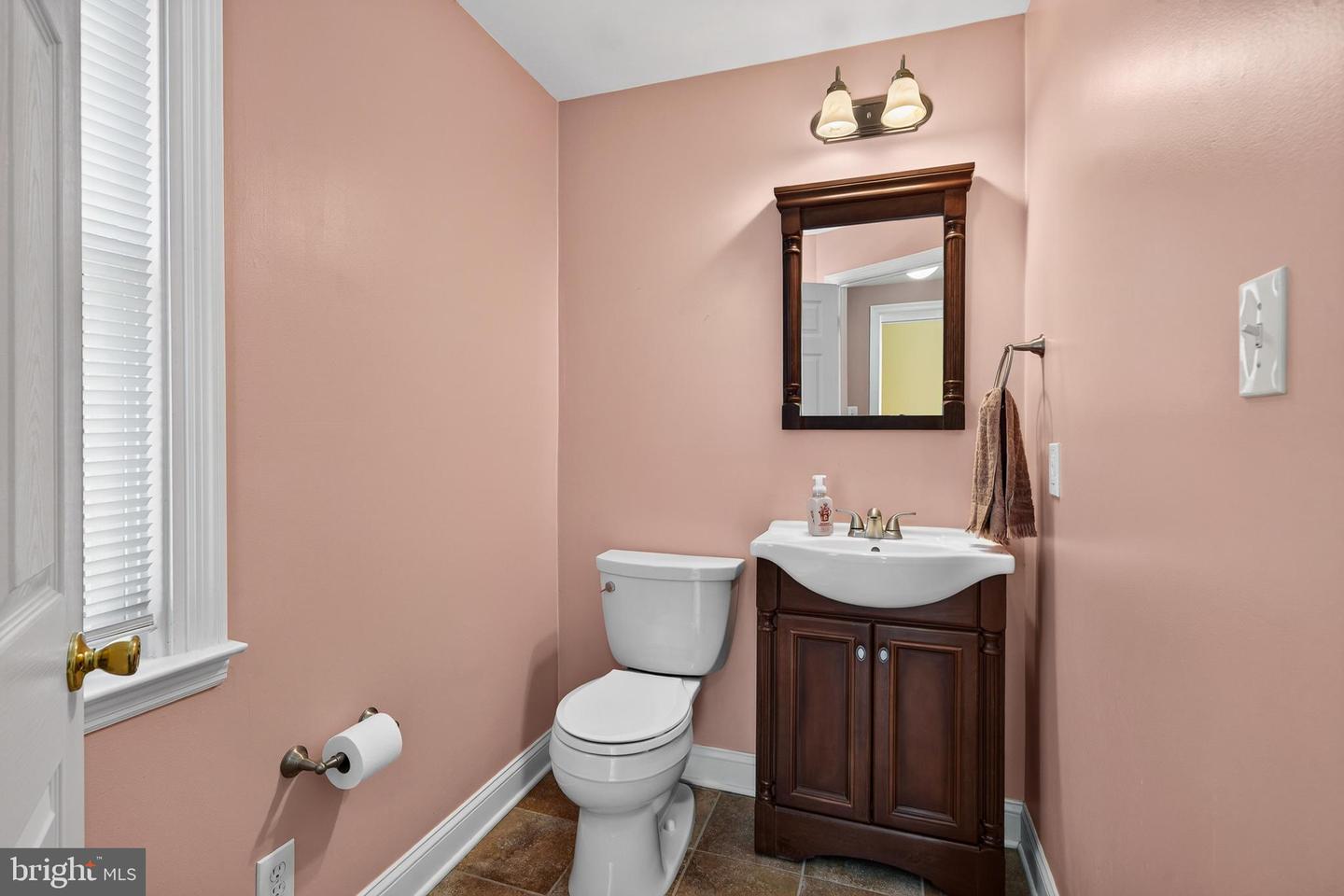 2741 Hillview Rd Property Photo 28