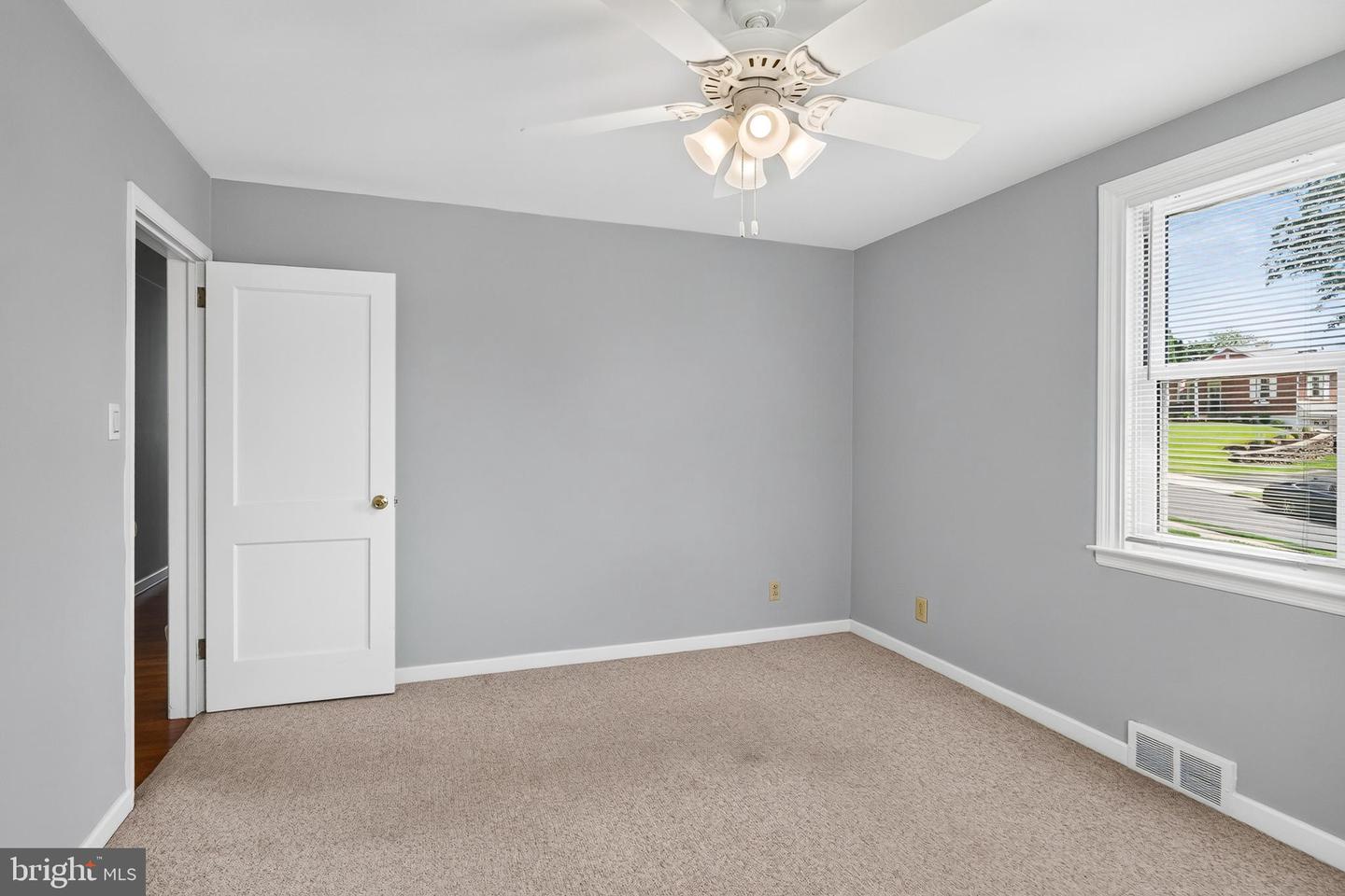 2741 Hillview Rd Property Photo 51