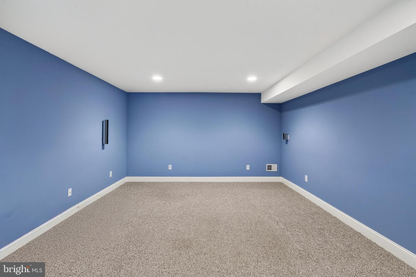 2741 Hillview Rd Property Photo 61
