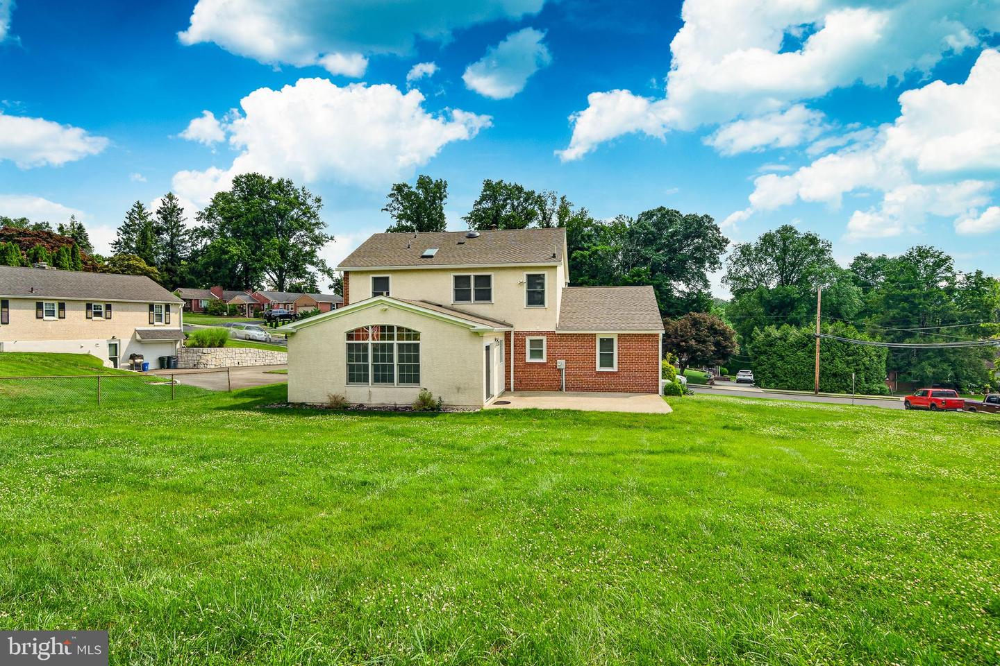 2741 Hillview Rd Property Photo 66