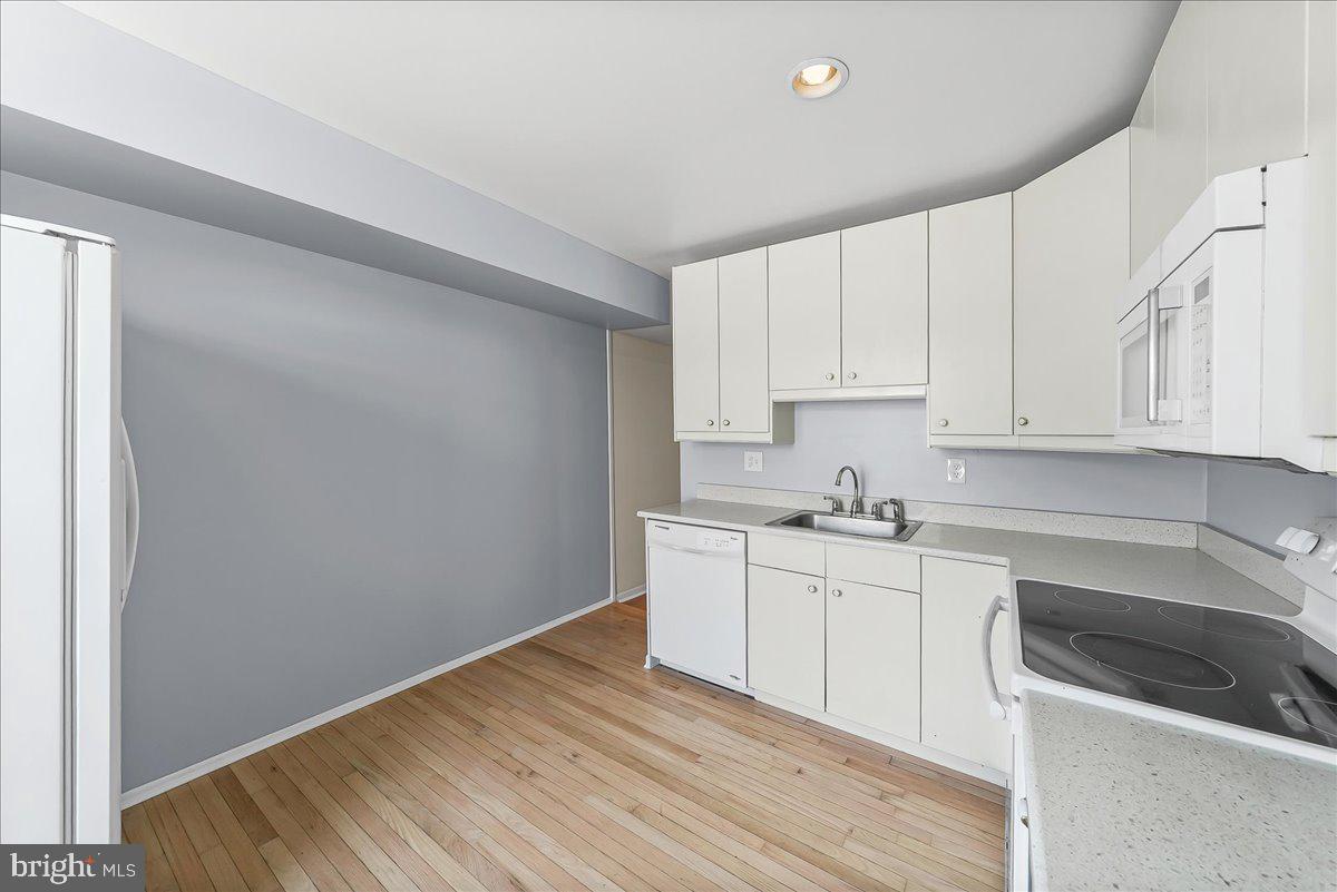 140 W Sixth St Property Photo 4