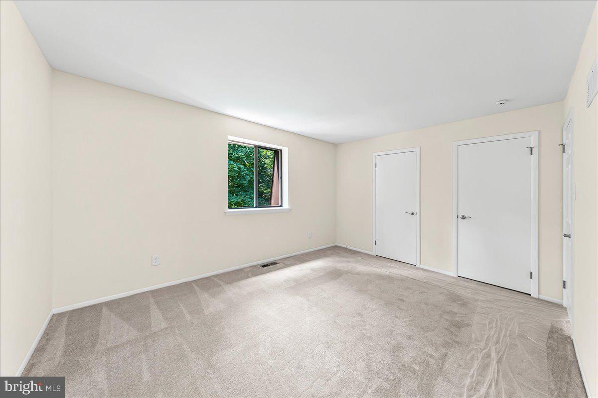 140 W Sixth St Property Photo 13