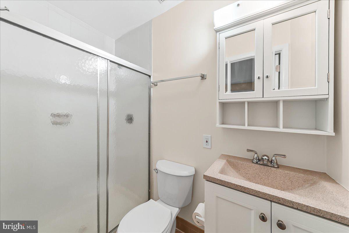 140 W Sixth St Property Photo 14