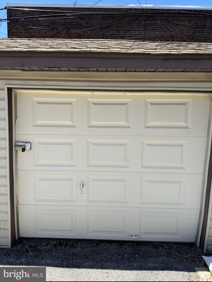 330 DARBY RD #GARAGE #3 Property Photo 1