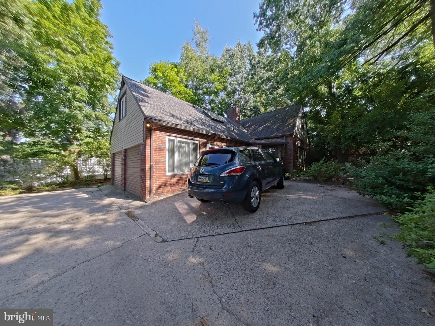 1746 Green Valley Rd Property Photo 2