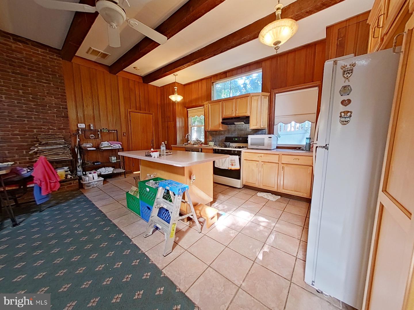 1746 Green Valley Rd Property Photo 8