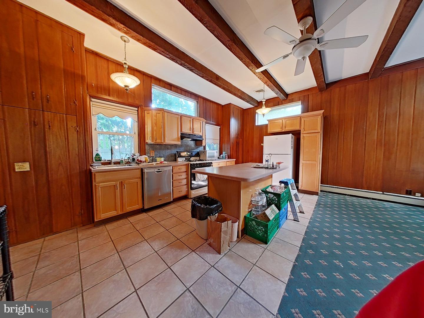 1746 Green Valley Rd Property Photo 9