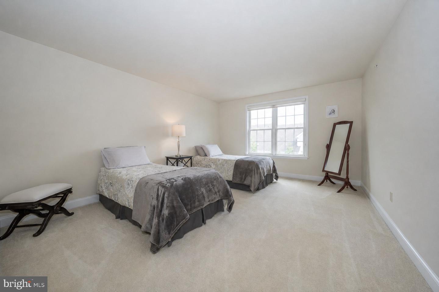 305 Sunny Brook Ln Property Photo 31