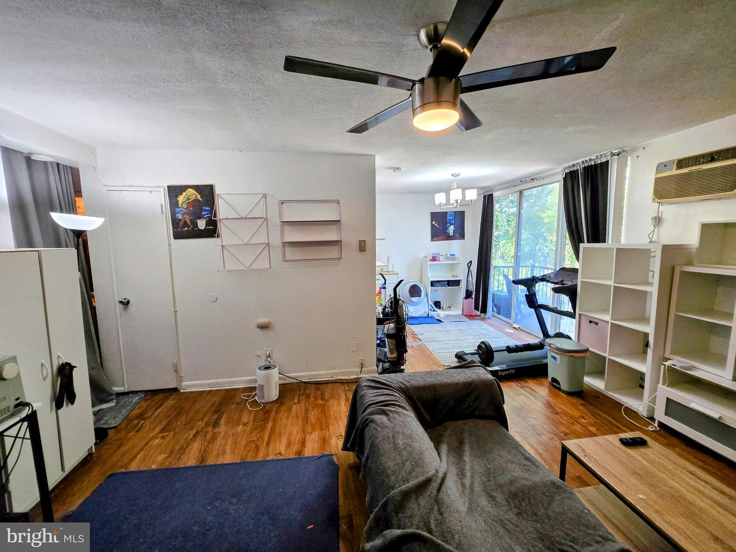 100 E Glenolden Ave #a-6 Property Photo 7