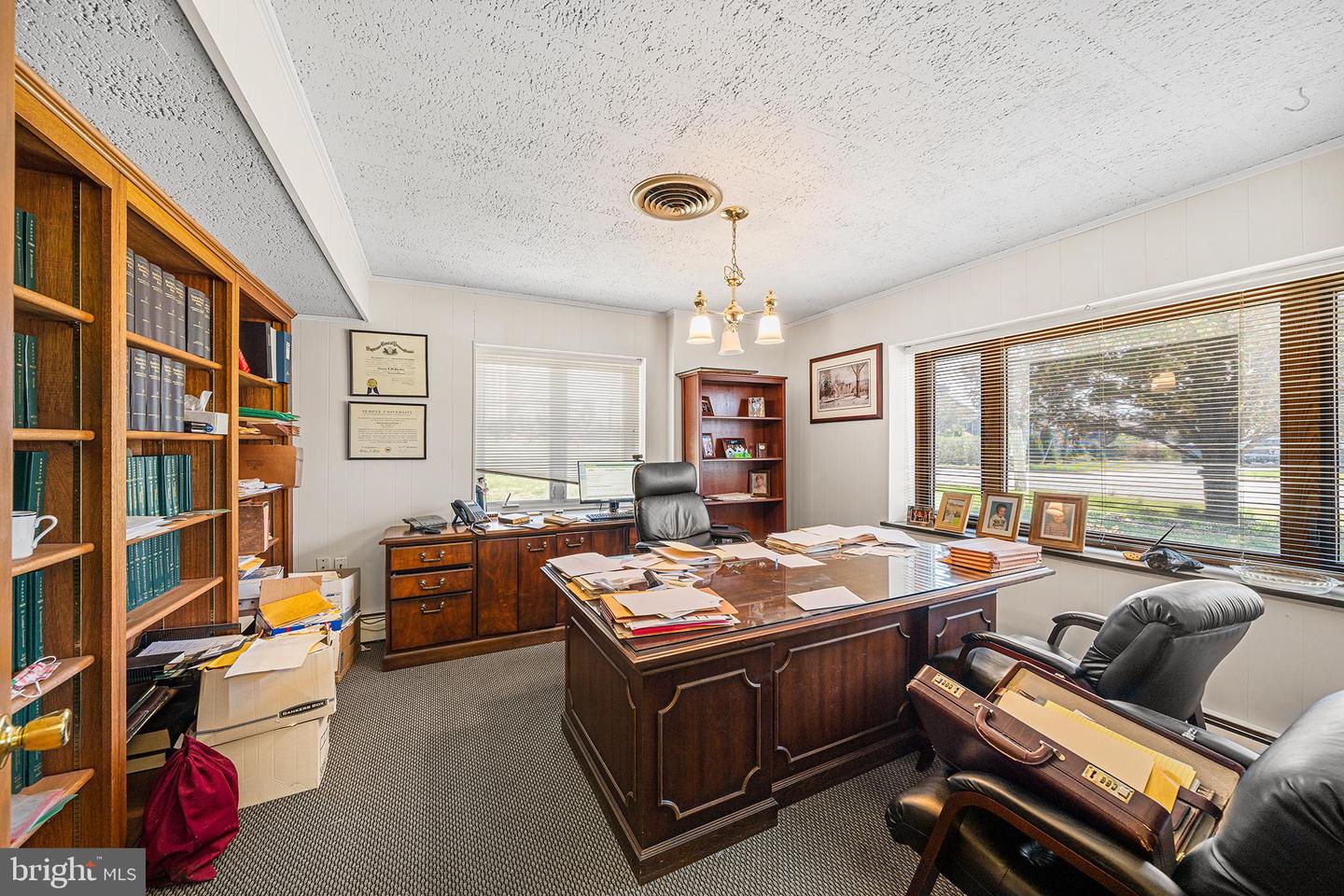 1 N Ormond Ave Property Photo 14