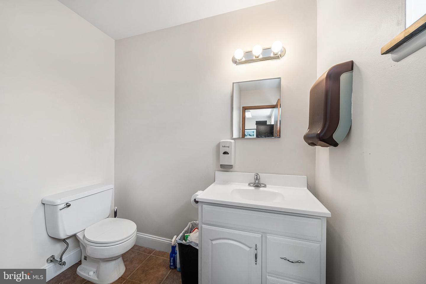 1 N Ormond Ave Property Photo 26