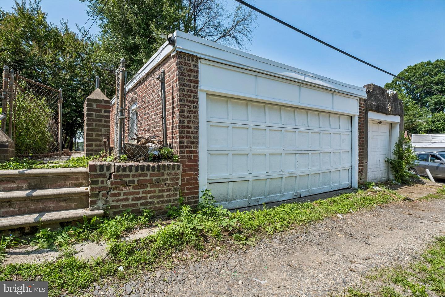 627 Walnut St Property Photo 33