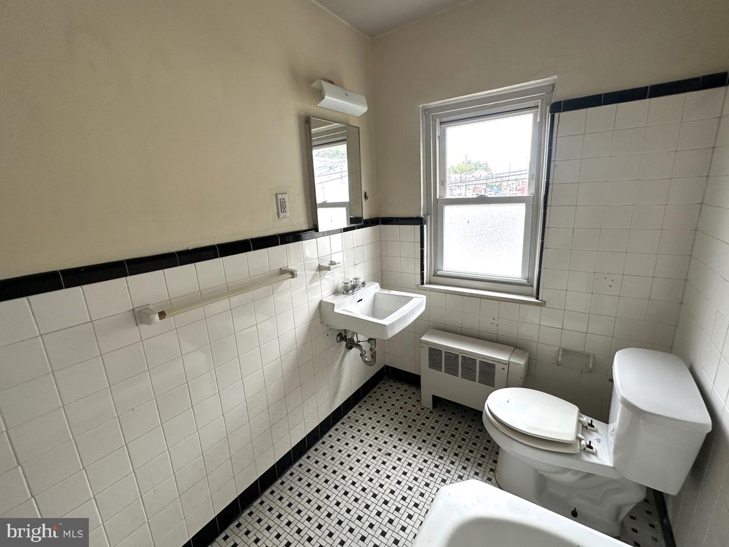 300-308 Macdade Blvd Property Photo 13