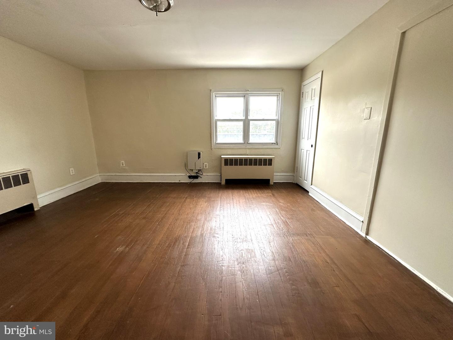 300-308 Macdade Blvd Property Photo 22
