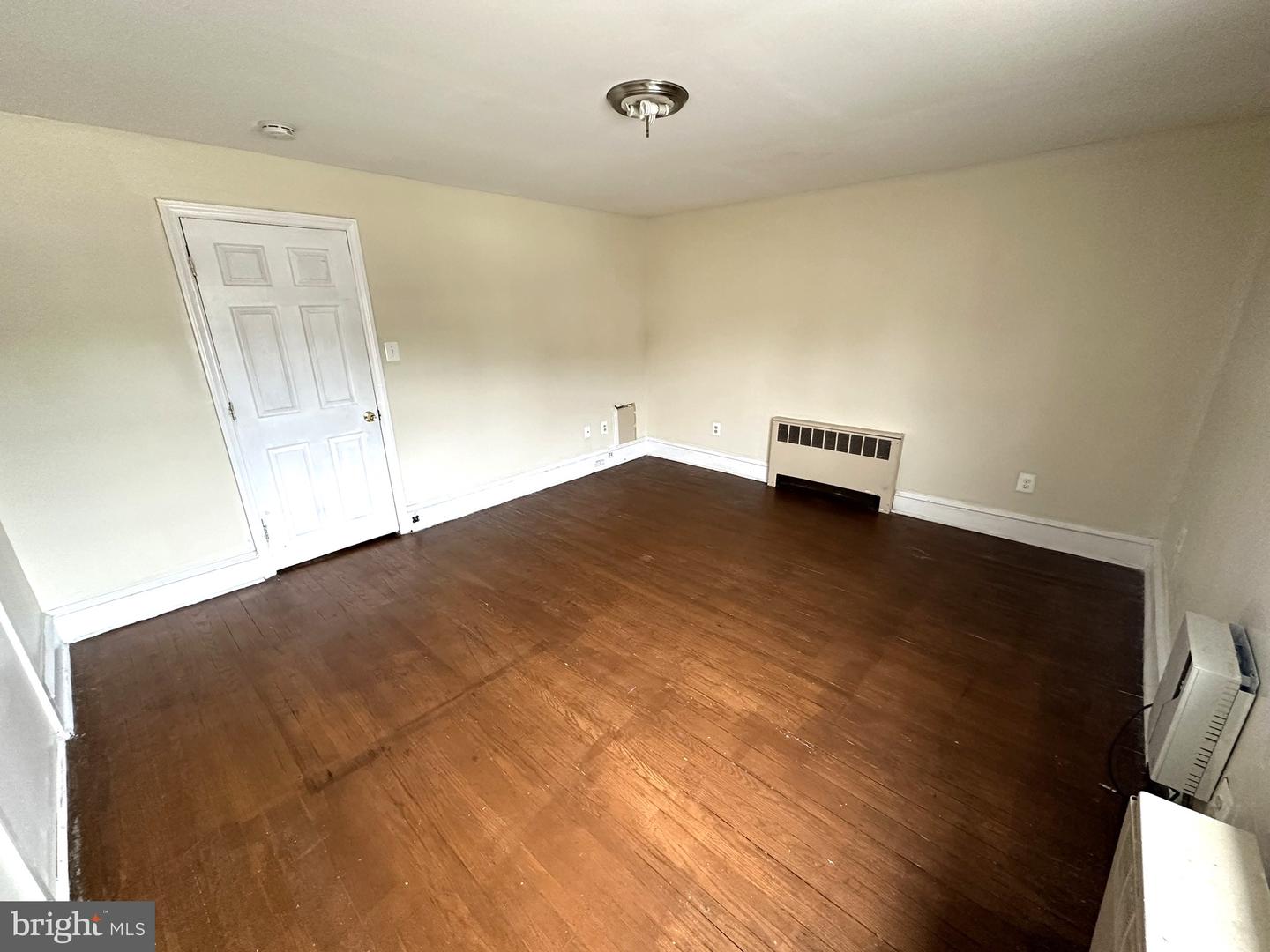 300-308 Macdade Blvd Property Photo 25