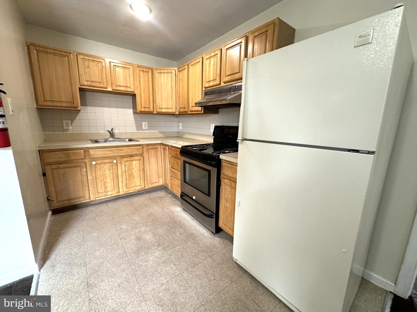 300-308 Macdade Blvd Property Photo 28