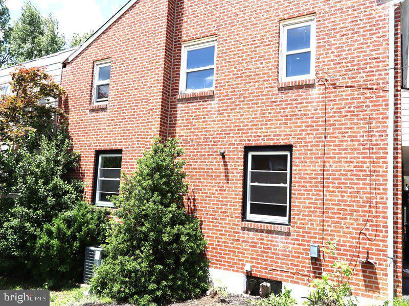 314 Felton Ave Property Photo 6