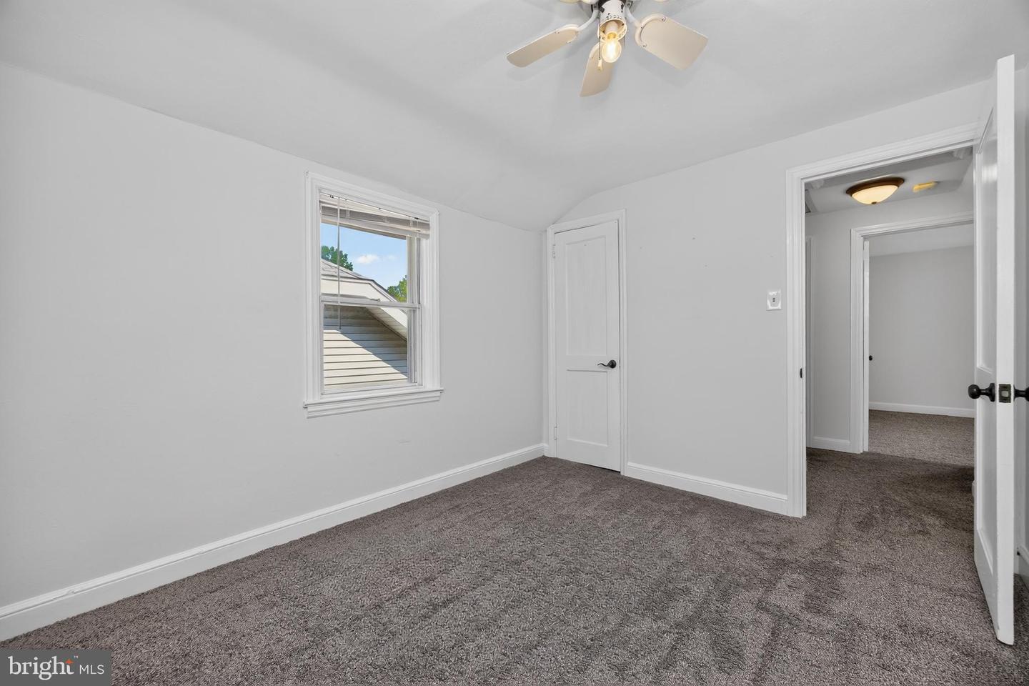 215 Ash Rd Property Photo 25