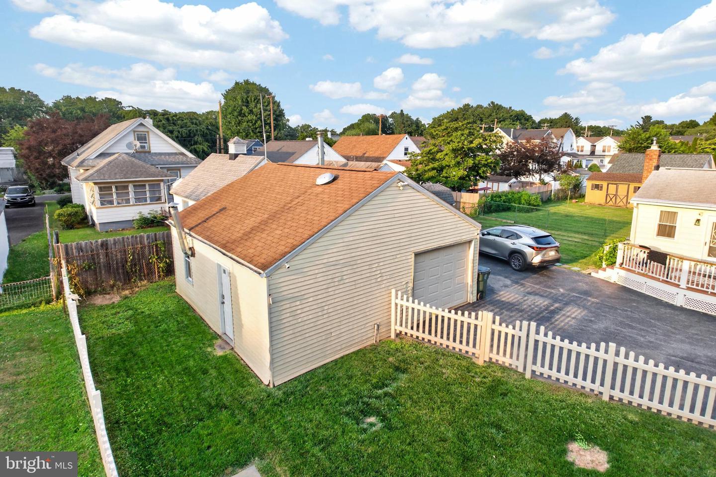 215 Ash Rd Property Photo 40