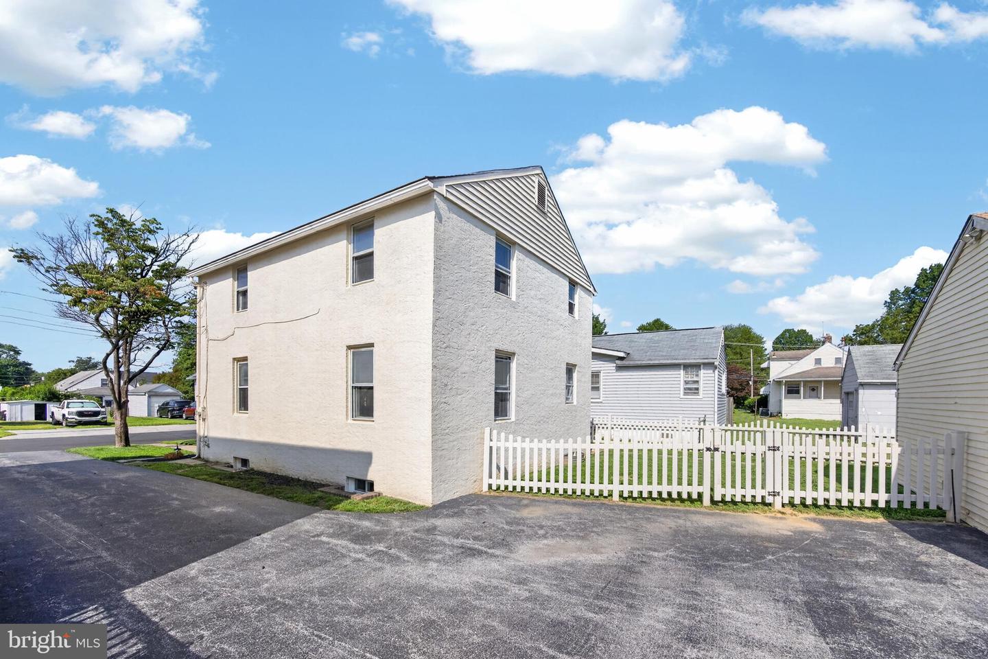 215 Ash Rd Property Photo 47