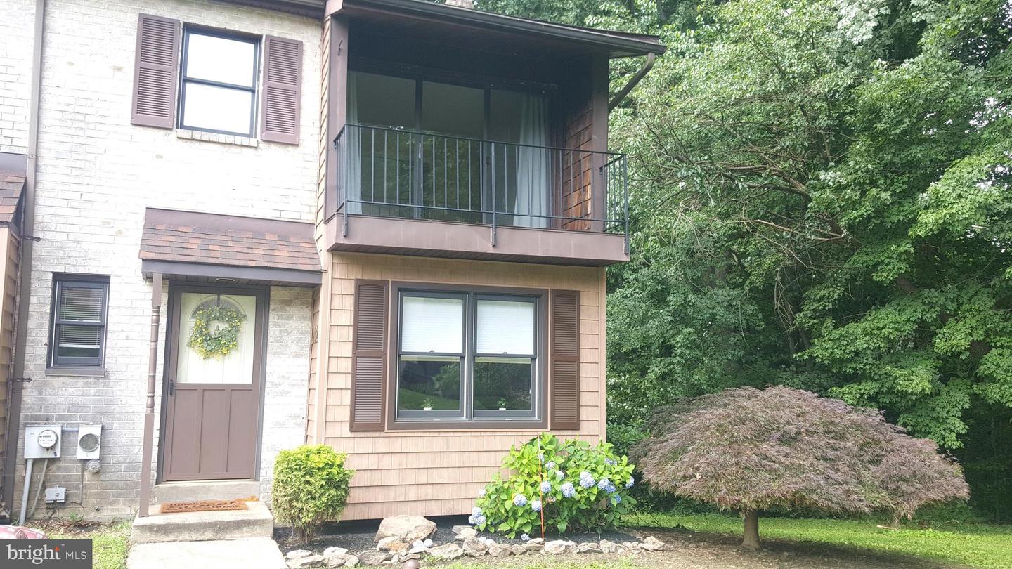 162 Bishops Dr Property Photo 1