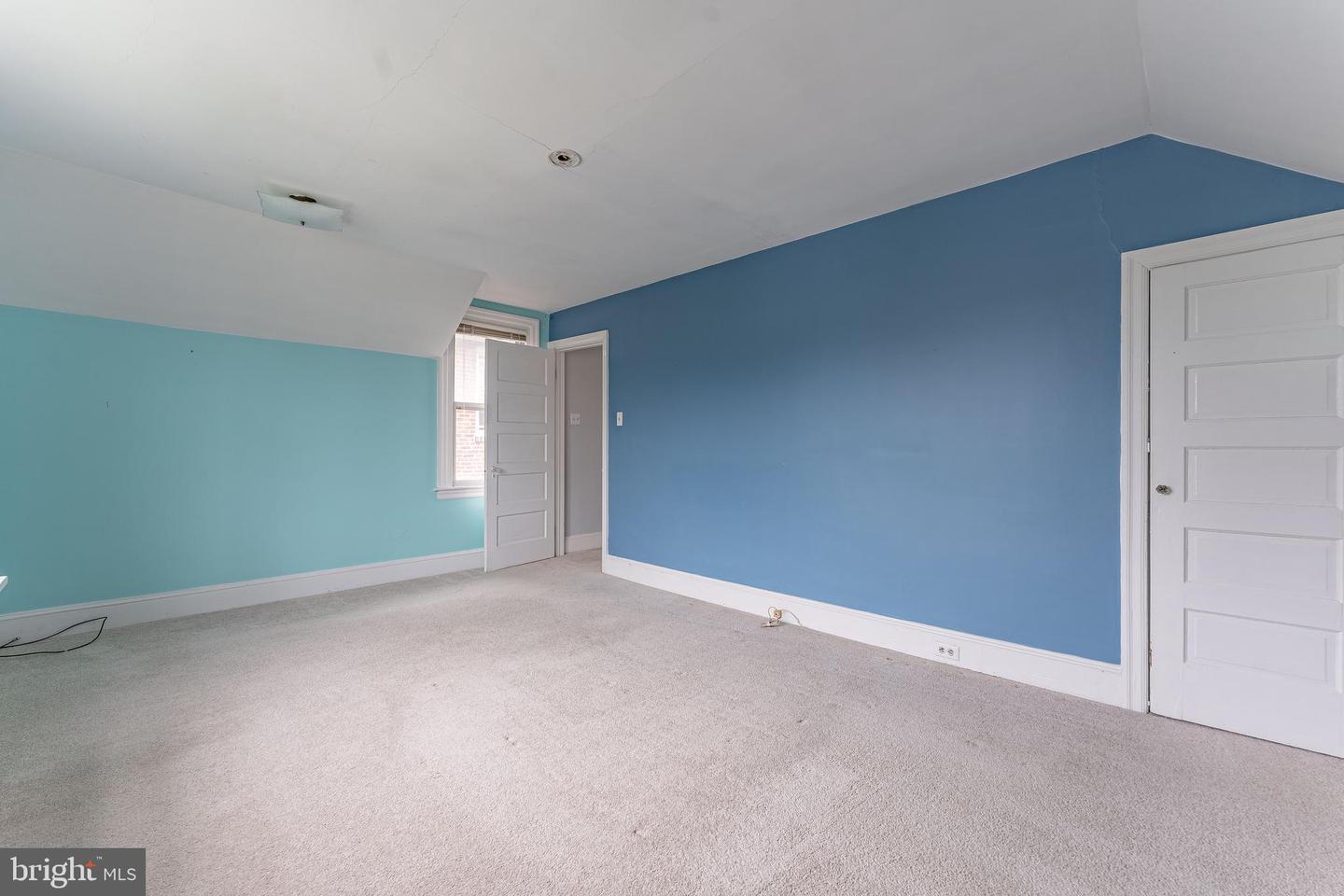 855 Martin Ave Property Photo 23