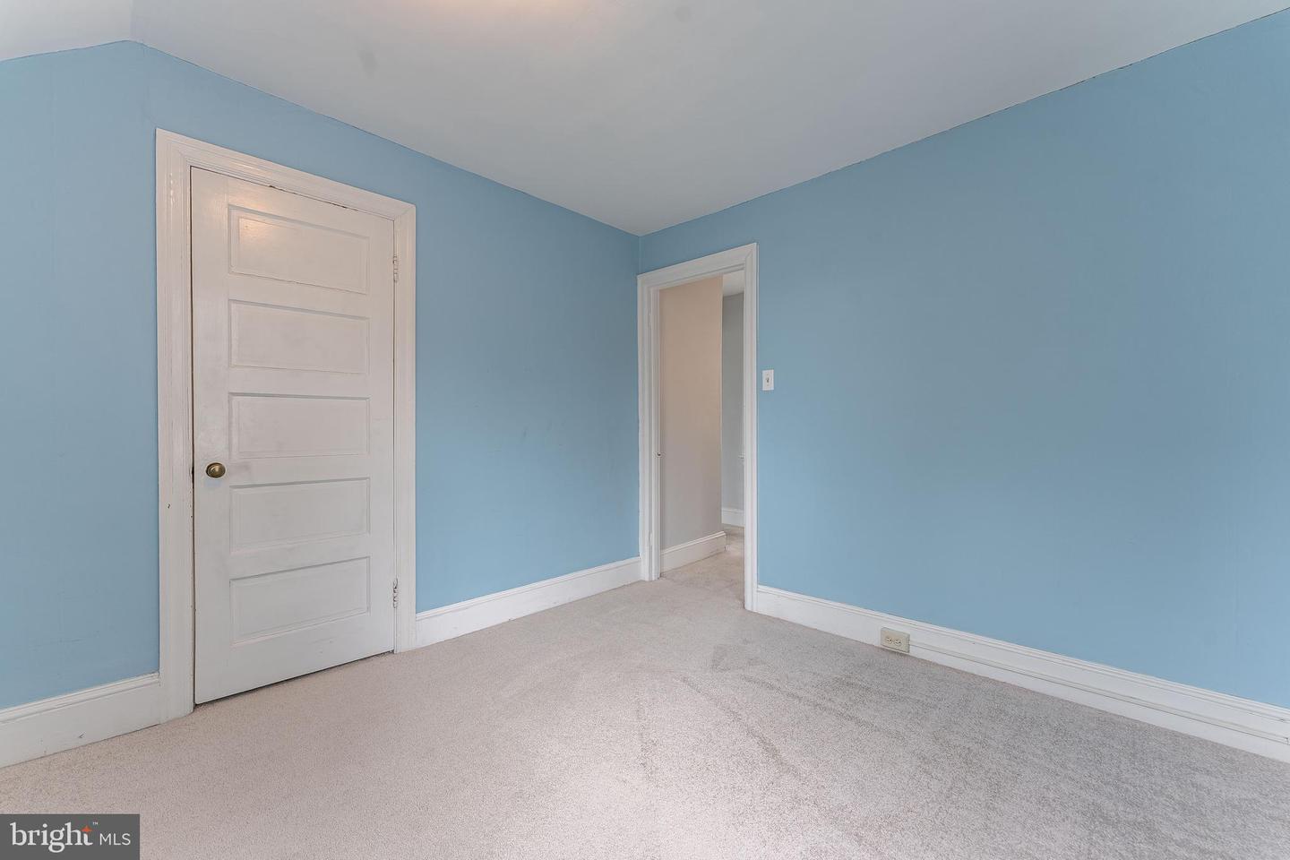 855 Martin Ave Property Photo 28