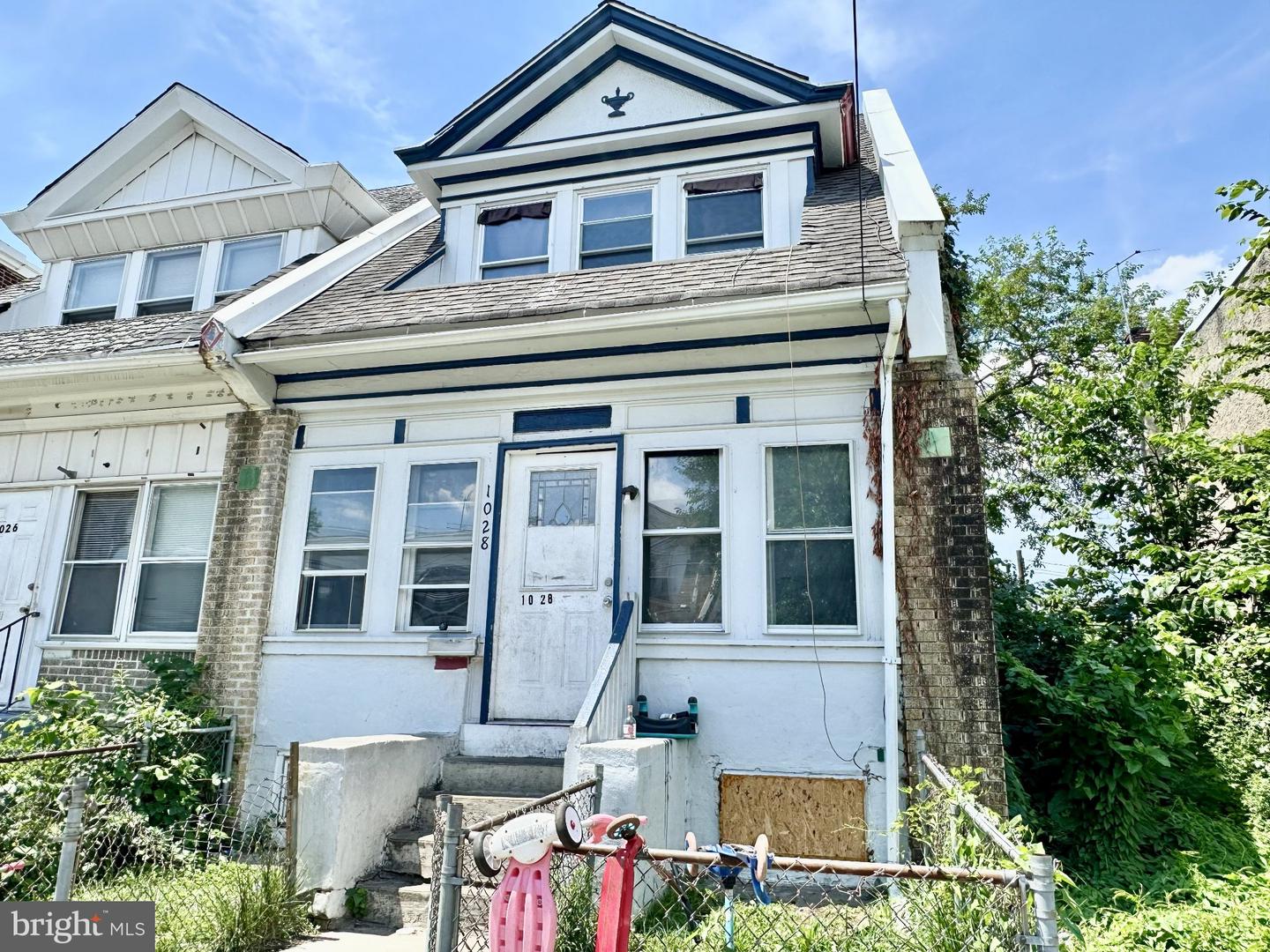 1028 Mcdowell Ave Property Photo 1