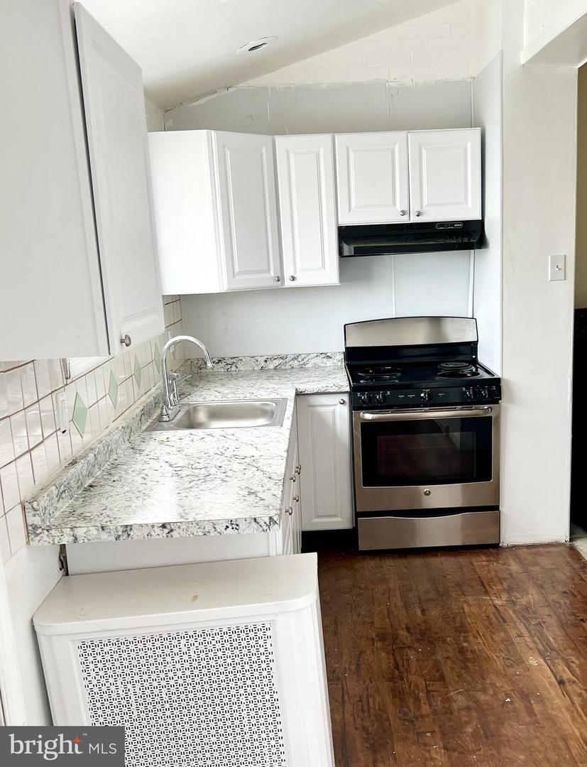 27 Sunshine Rd #unit 1 Property Photo 6