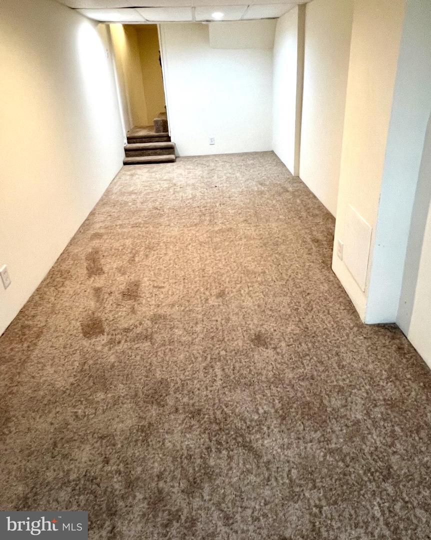 27 Sunshine Rd #unit 1 Property Photo 8