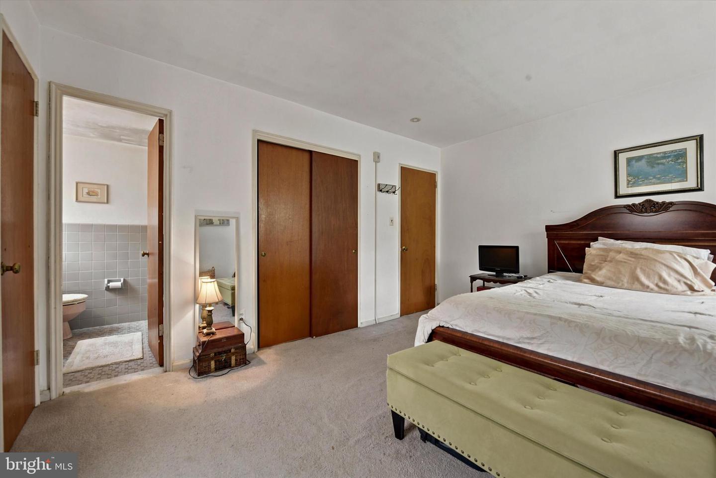412 N Wayne Ave #208 Property Photo 7