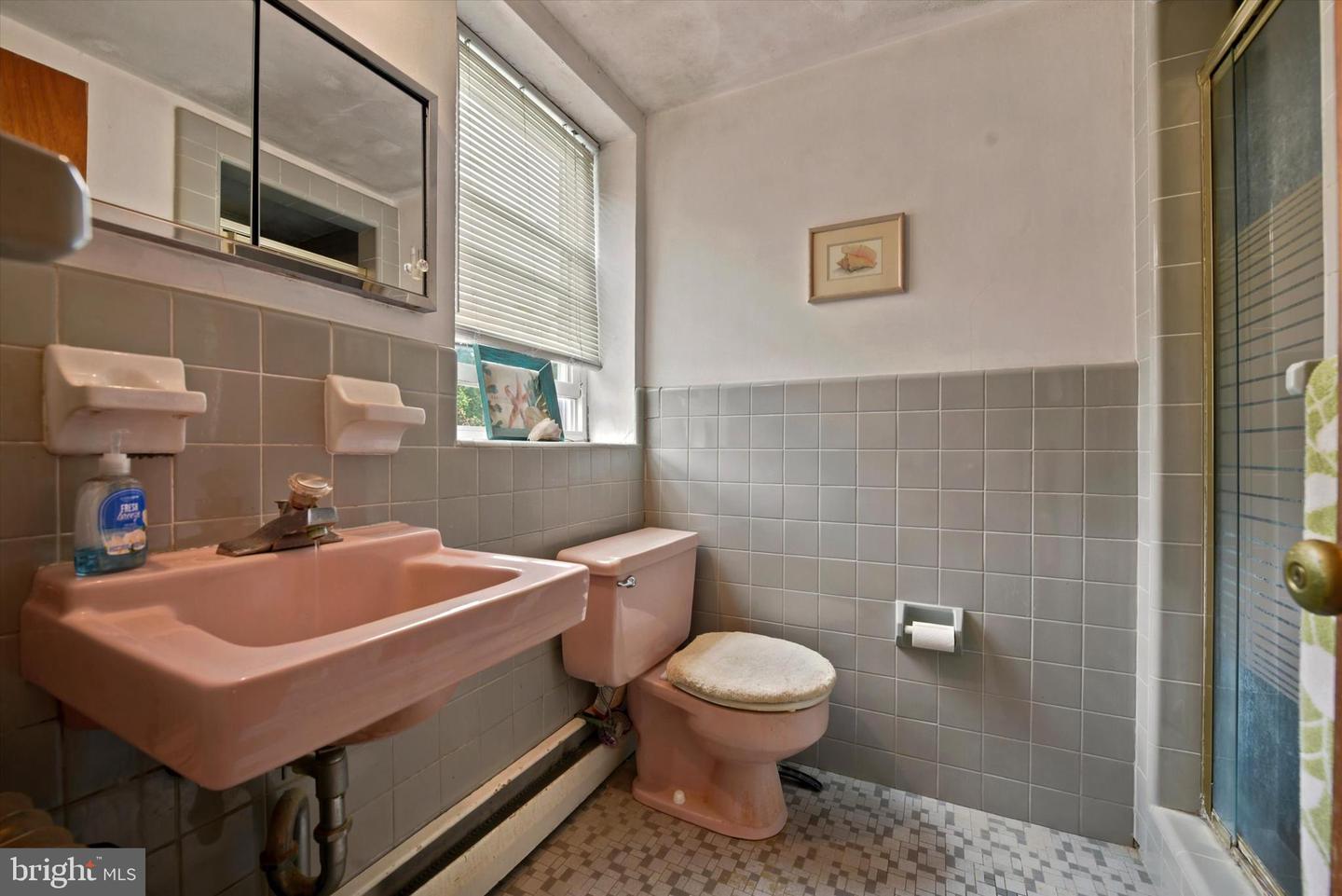 412 N Wayne Ave #208 Property Photo 14