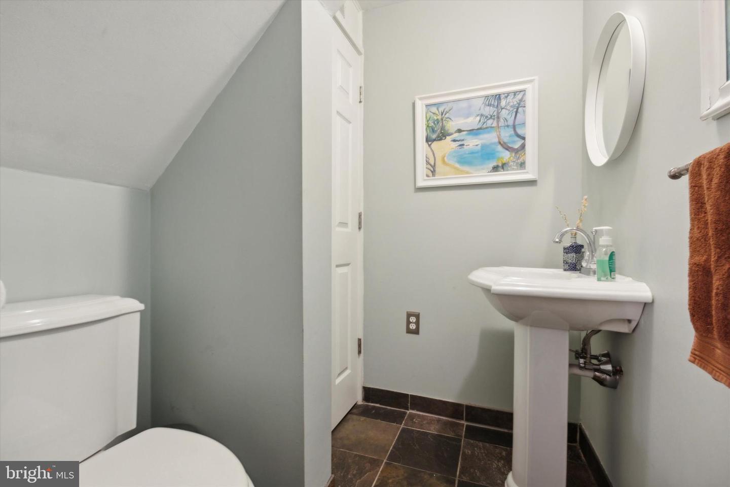 626 Lakeside Ave Property Photo 18