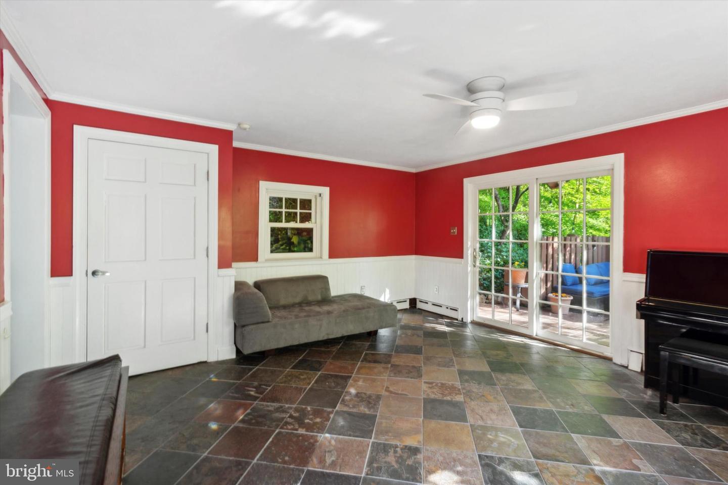 626 Lakeside Ave Property Photo 19