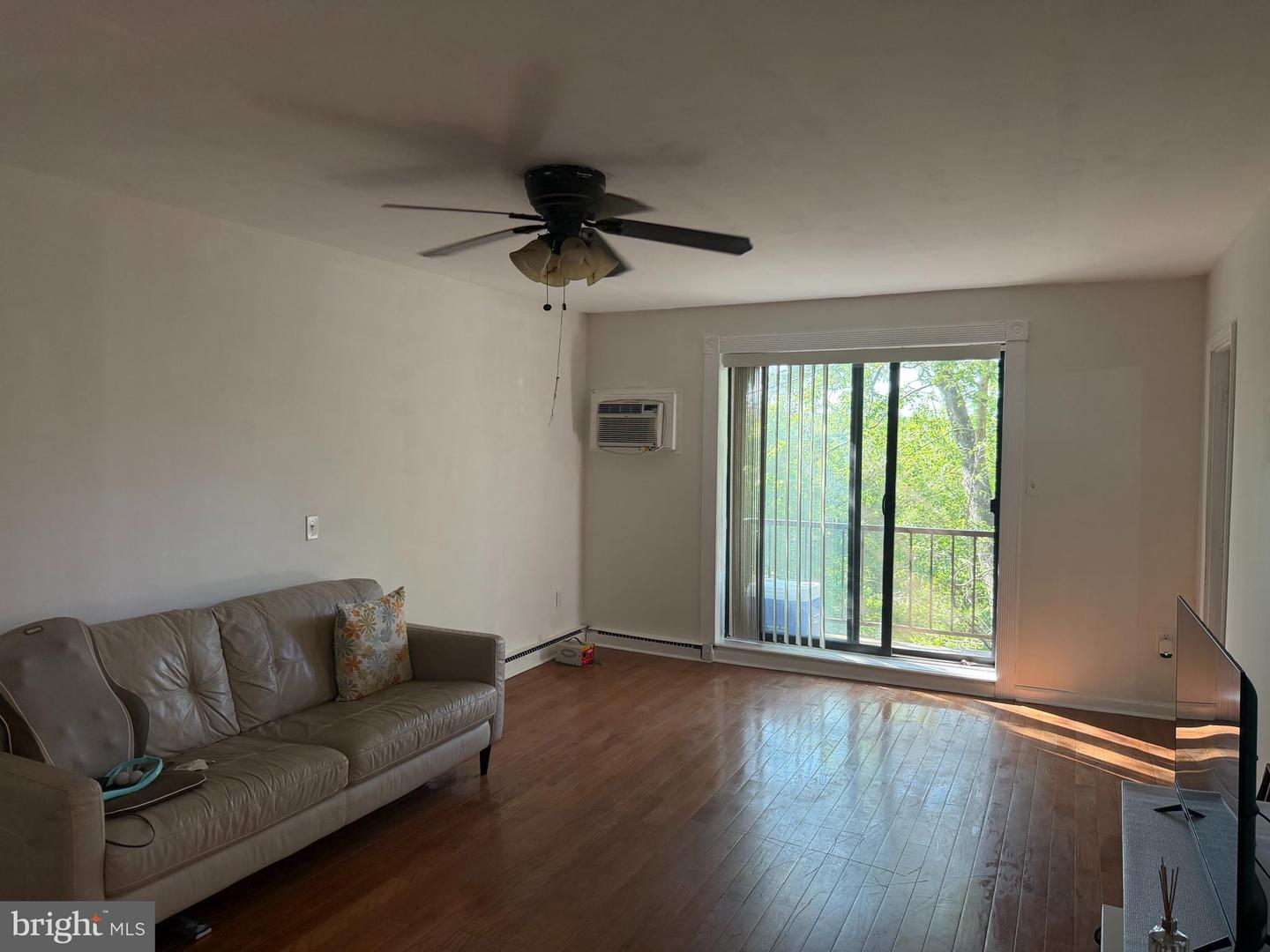 400 Glendale Rd #d40 Property Photo 3