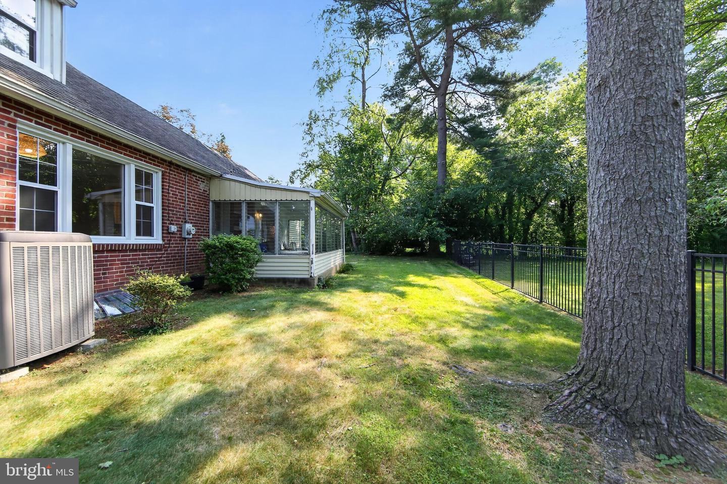 100 E Rose Valley Rd Property Photo 32