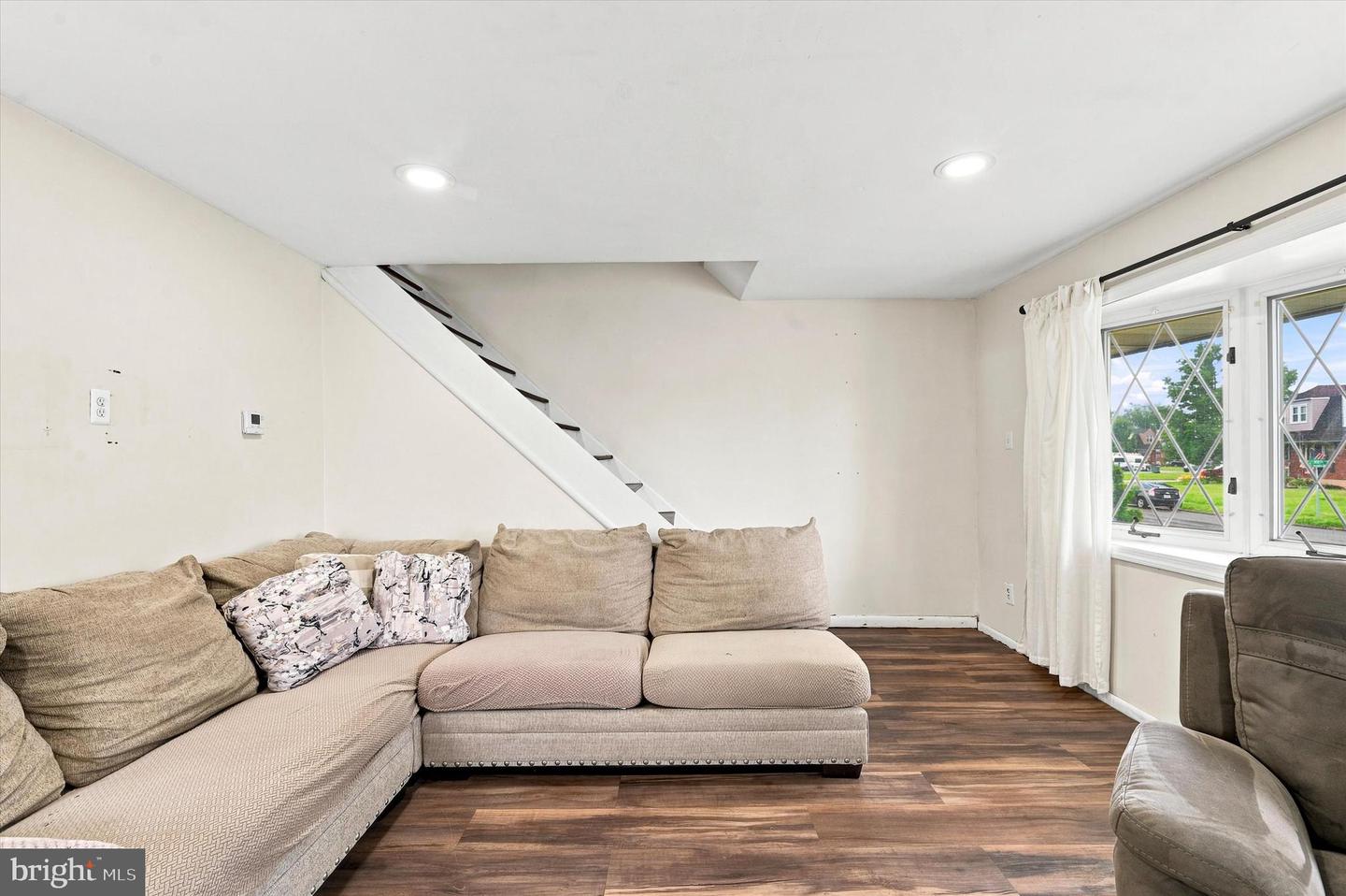 1403 Parklane Rd Property Photo 3