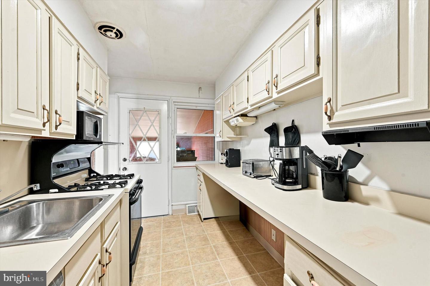 1403 Parklane Rd Property Photo 13