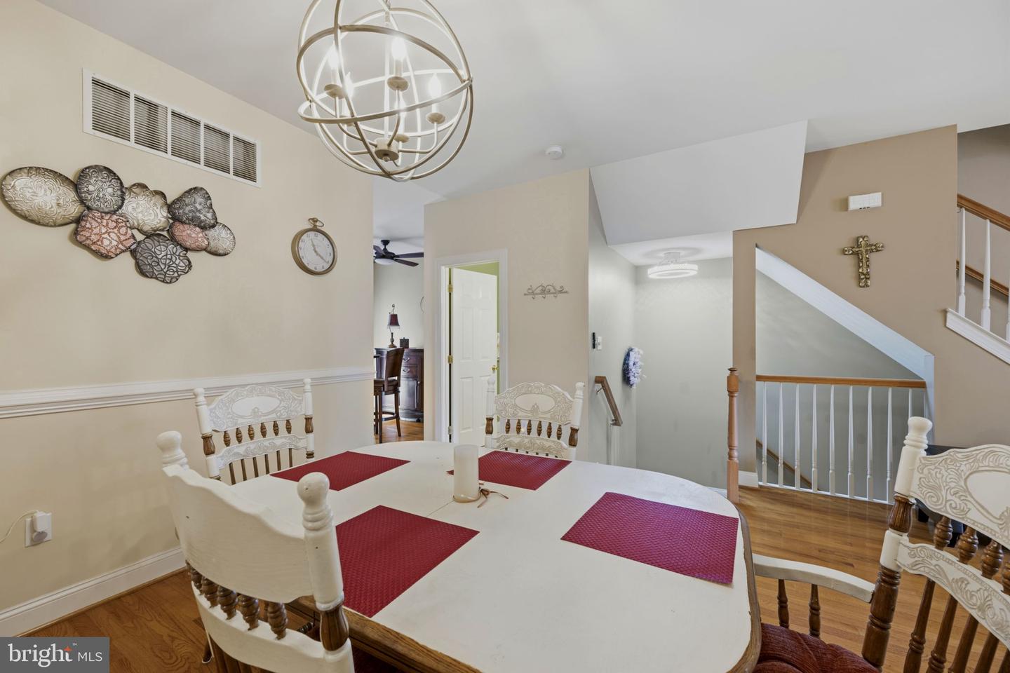 53 Hoag Ln Property Photo 7