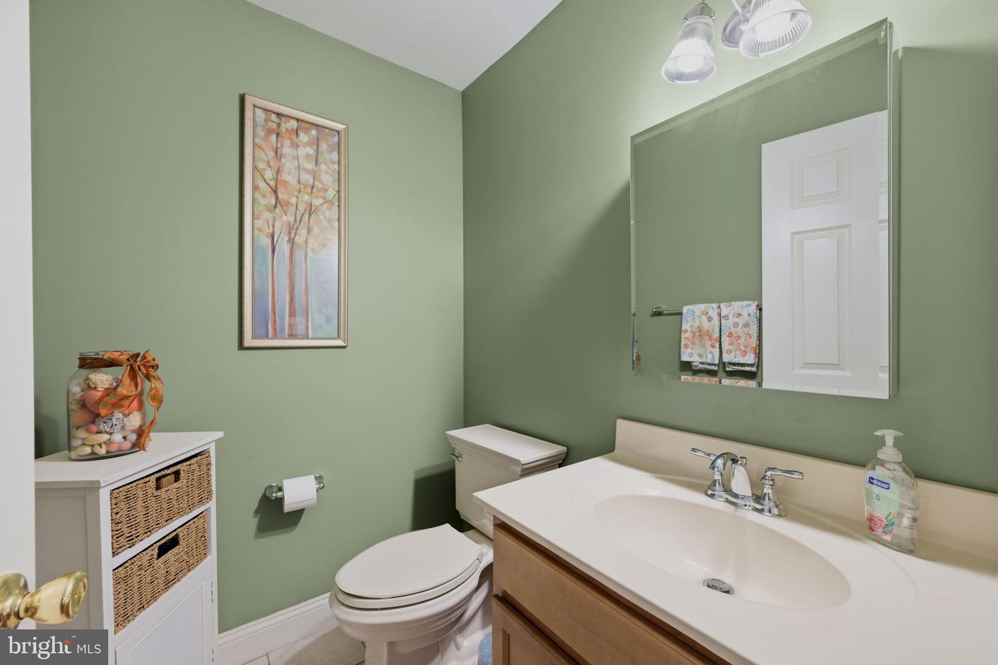 53 Hoag Ln Property Photo 15