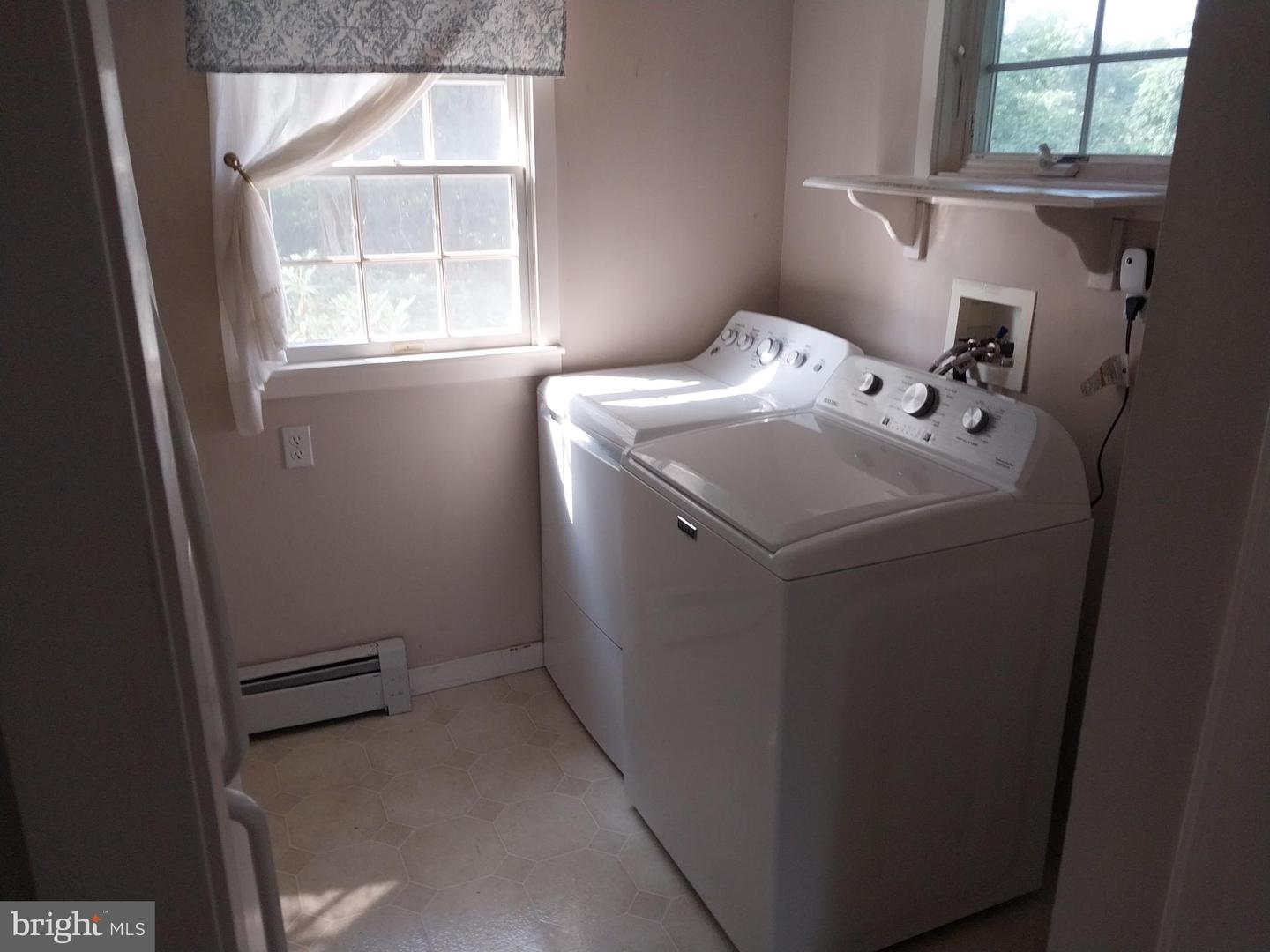 346 Thornton Rd Property Photo 17