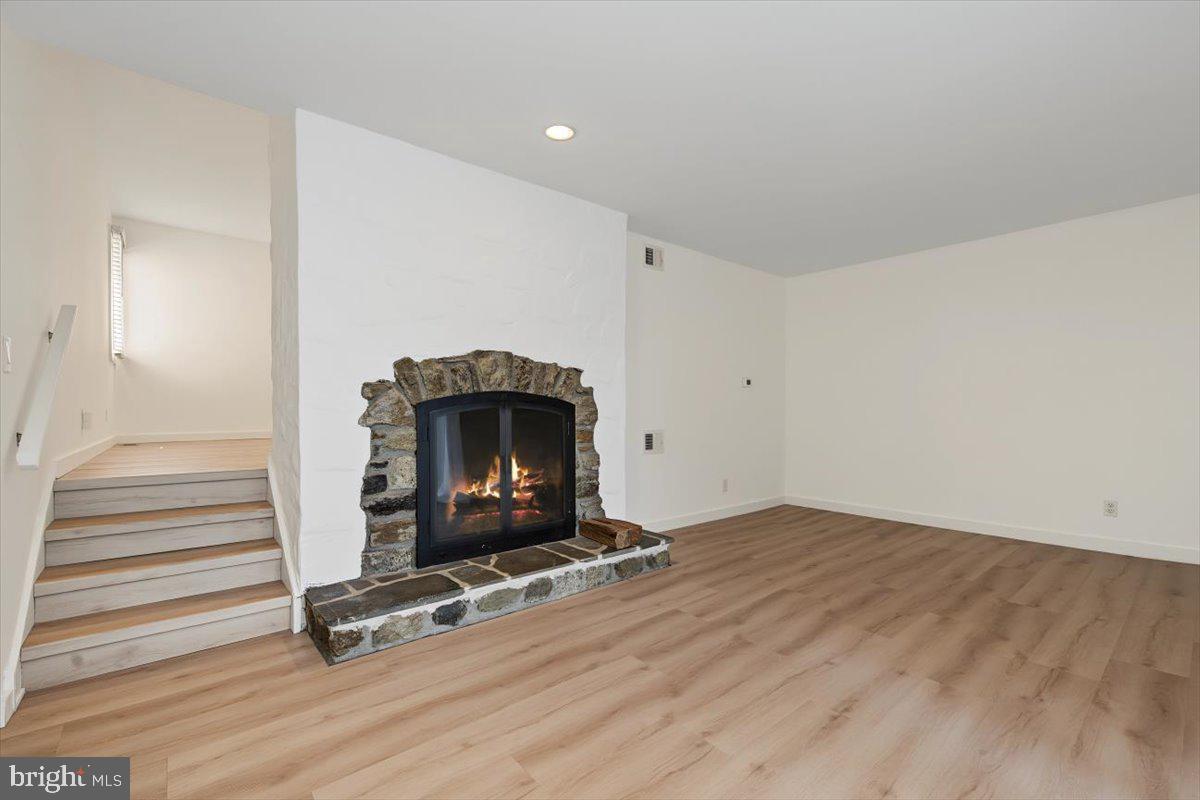 239 E Chelsea Cir Property Photo 5