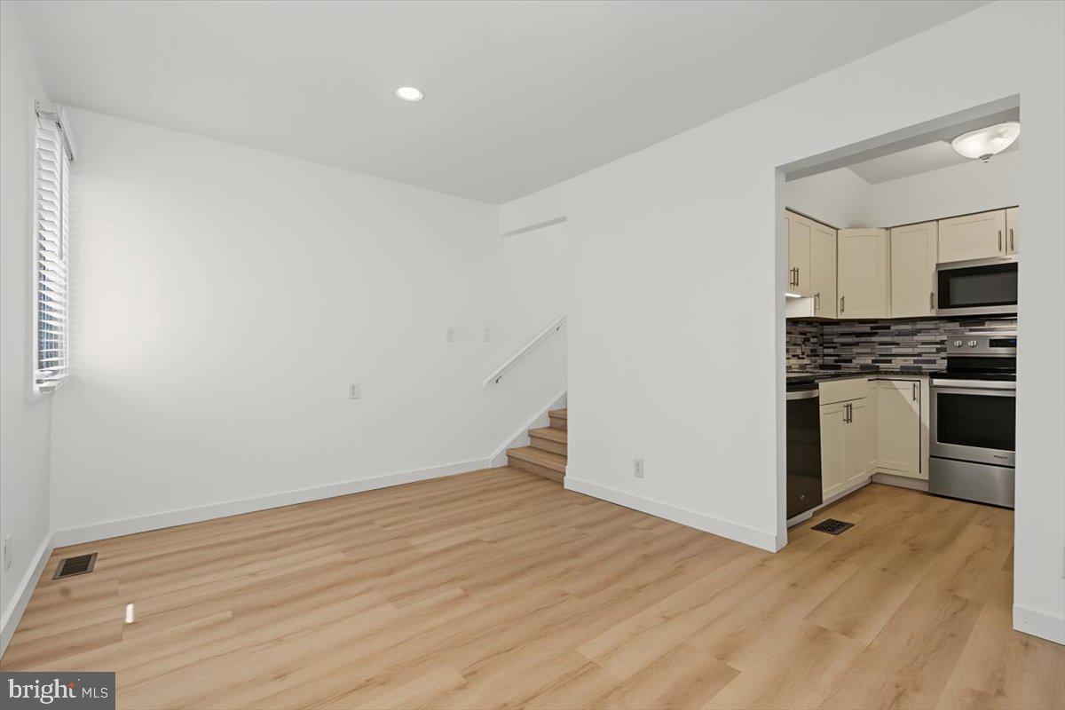 239 E Chelsea Cir Property Photo 13