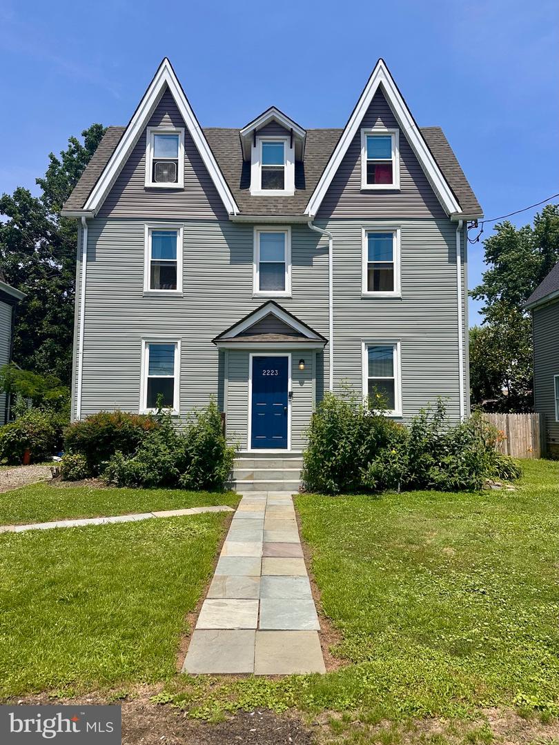 2223 AMOSLAND RD