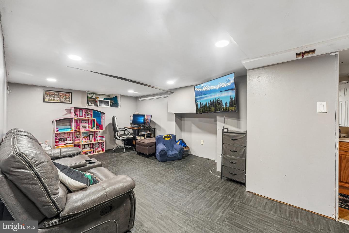 613 Glenfield Ave Property Photo 16