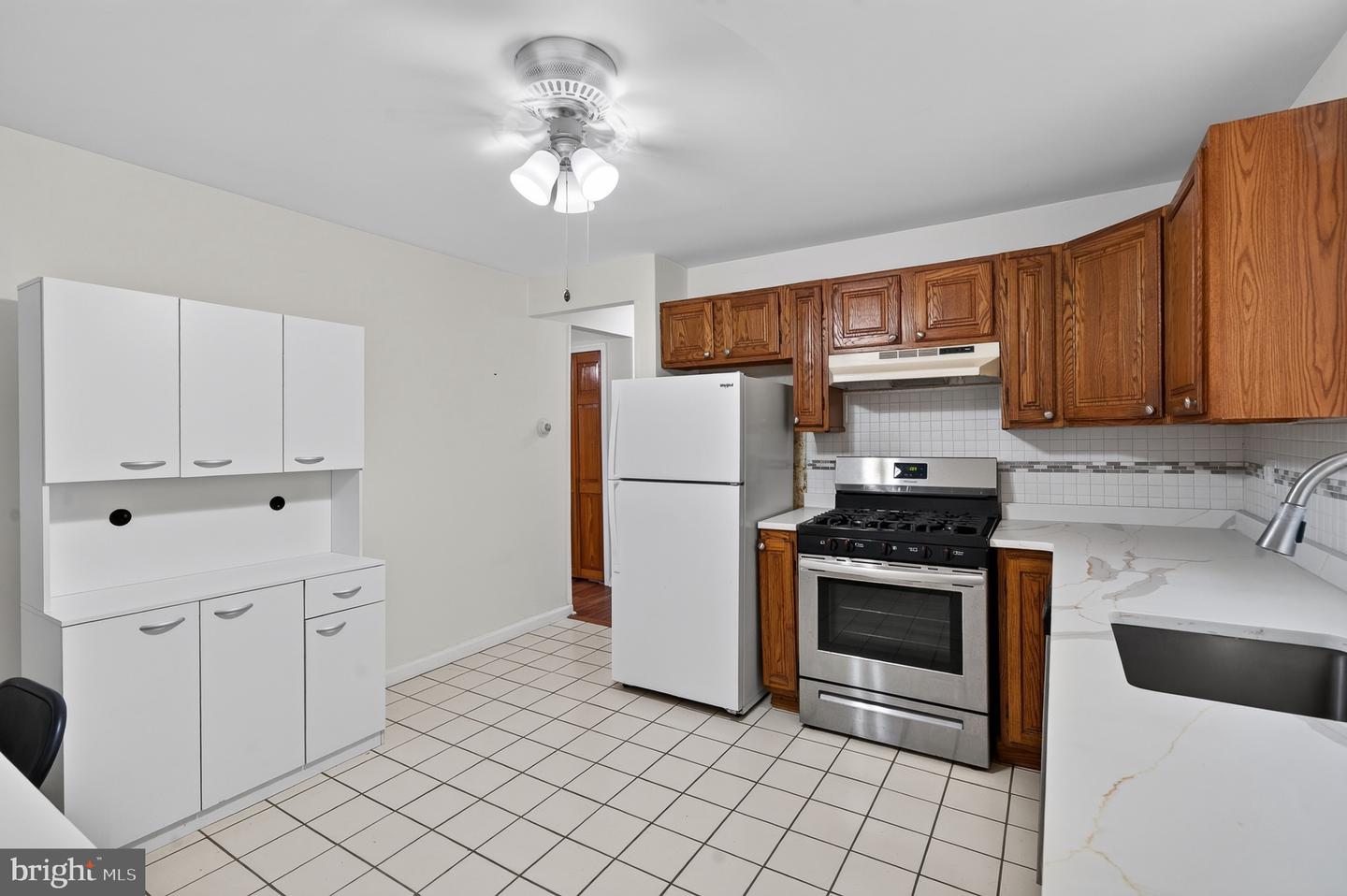 824 Quince Ln Property Photo 10