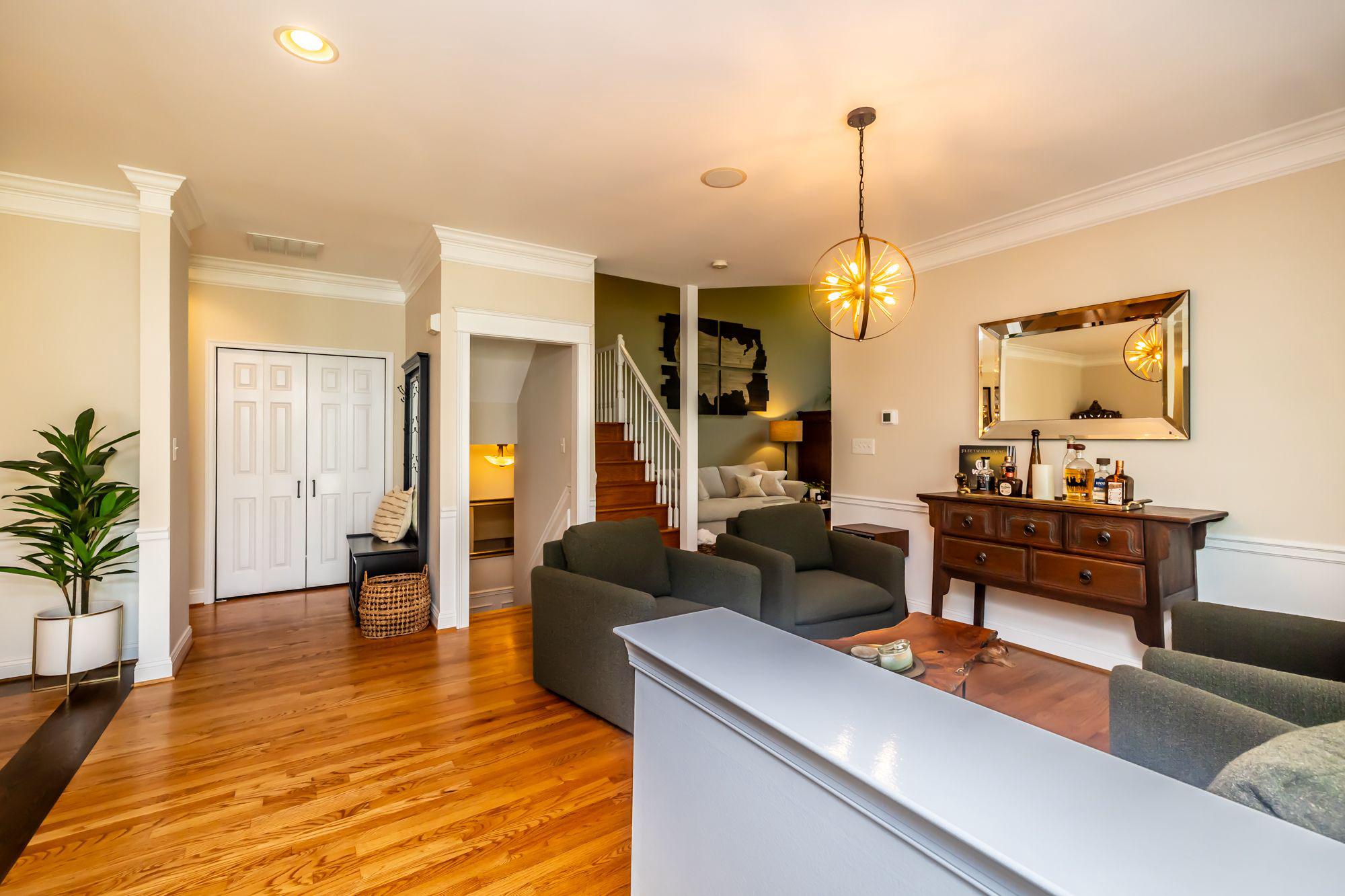 182 Portsmouth Cir Property Photo 4